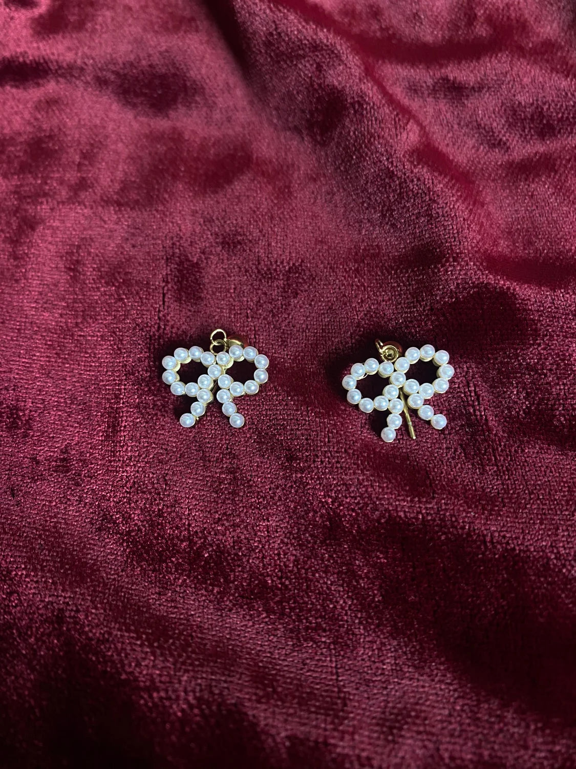 Boucles d’oreilles nœud perlé doré en acier inoxydable