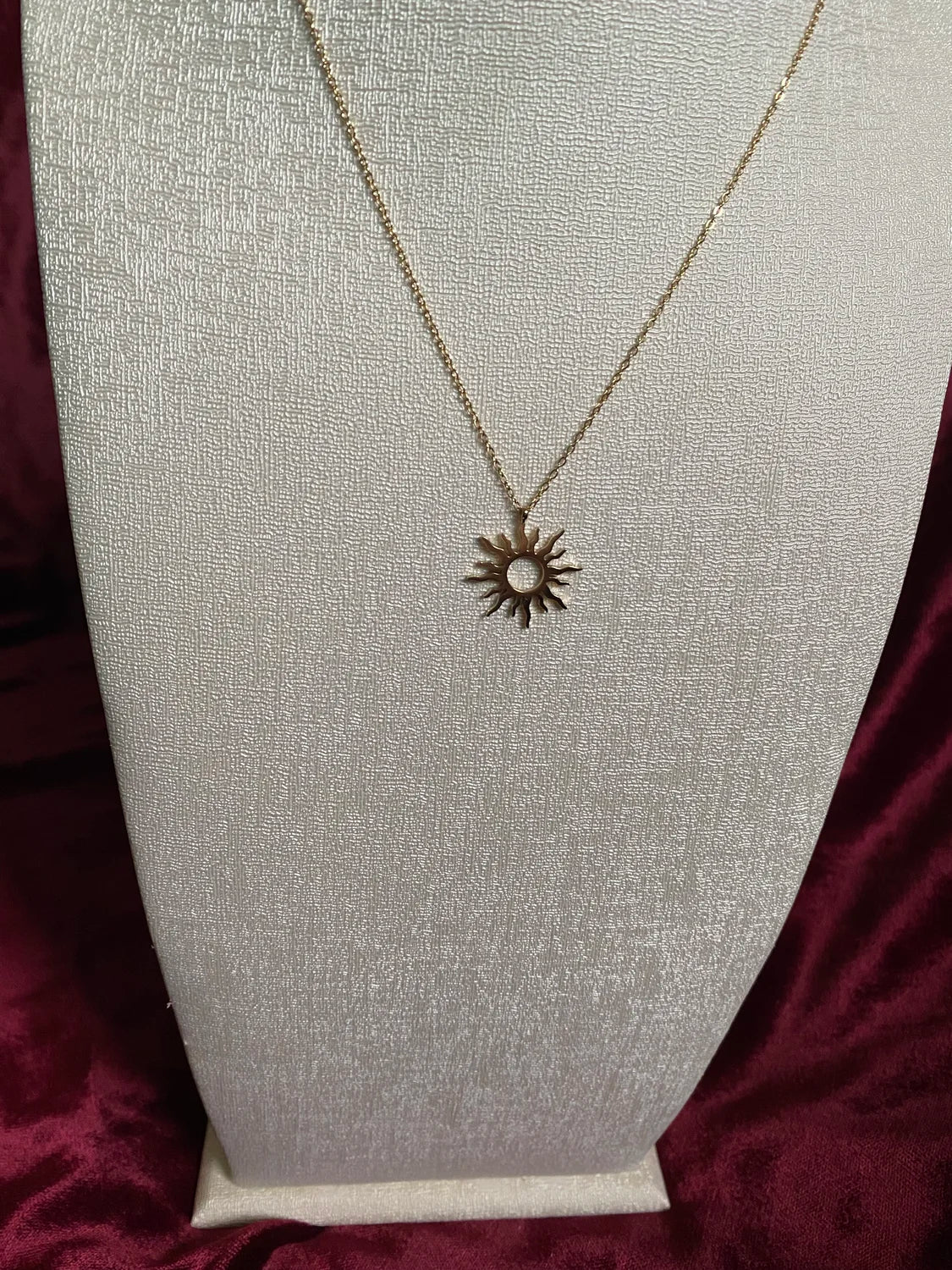 Collier Sunny pendentif soleil doré acier inoxydable 316L femme – BeRosie Maroc