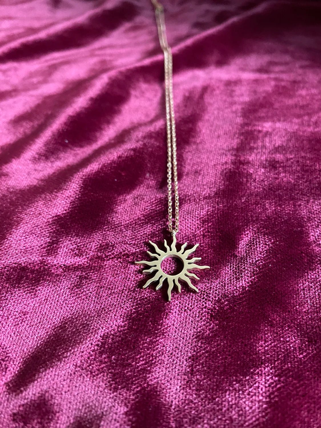 Collier Sunny sur tissu – bijou acier 316L doré femme BeRosie Maroc