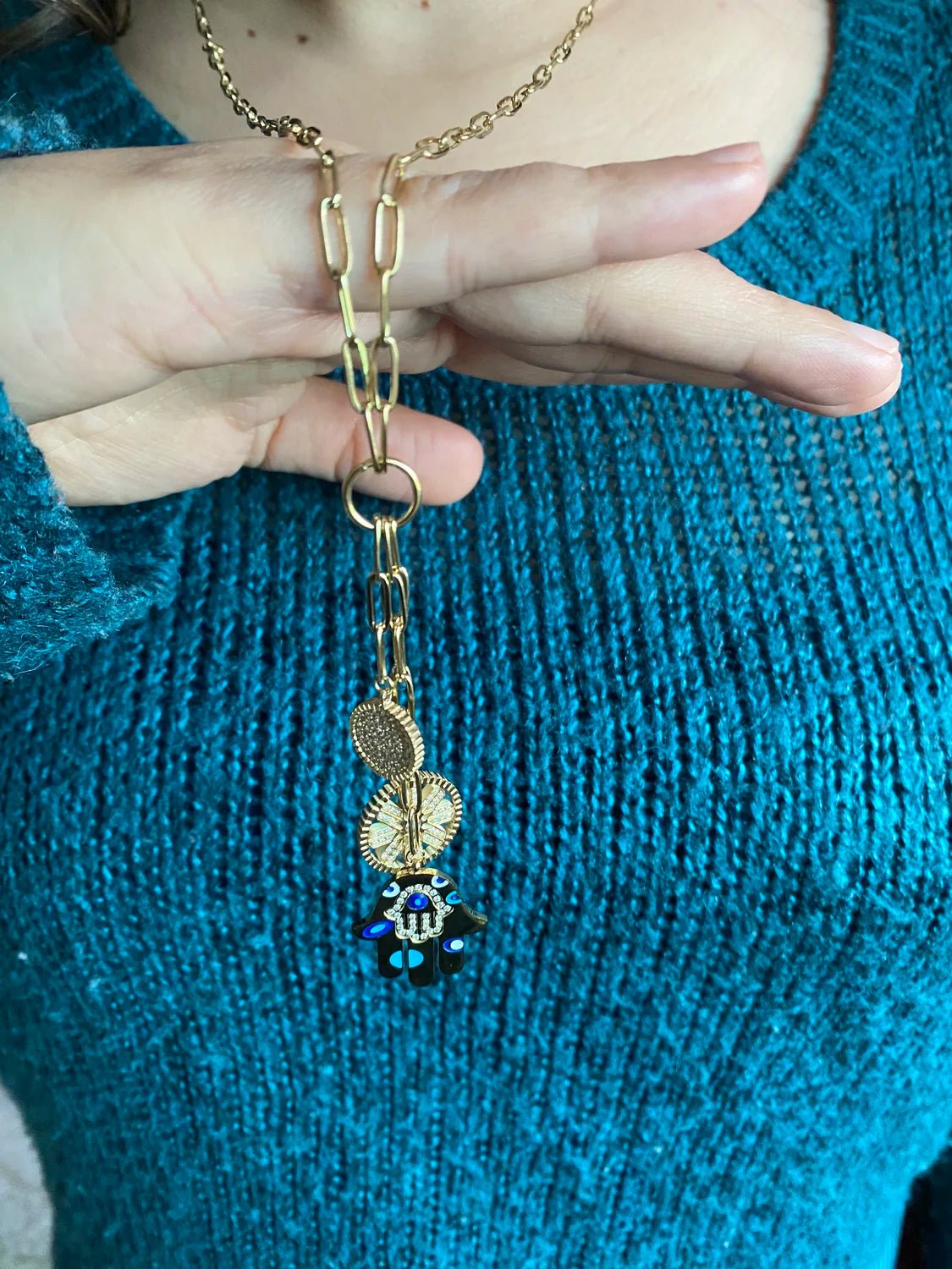 Sautoir Khmissa 3 charms médaillon étoile Hamsa – bijou symbolique acier doré BeRosie